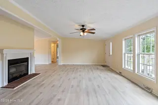 195 Bellhammon Forest Drive, Rocky Point, NC 28457 – photo 8