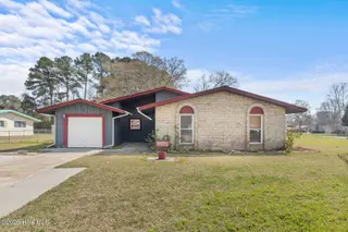 107 Tanglewood Drive, Jacksonville, NC 28540 – photo 7: tangled-2
