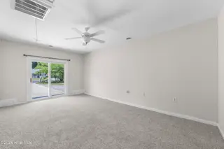 434 Kenwood Drive, Jacksonville, NC 28540 – photo 20: 23_family room