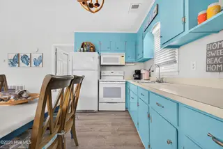 241 Brunswick Avenue W, Holden Beach, NC 28462 – photo 6