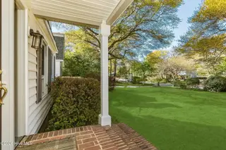 428 Holly Street, Emerald Isle, NC 28594 – photo 4: 4-web-or-mls-chadwick-visuals-428-holly-