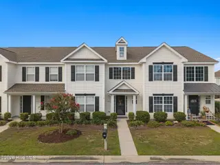 103 Cobblers Circle 103, Carolina Shores, NC 28467 — 3-bedroom townhome in The Farm, Carolina Shores, NC, photo 1 of 29