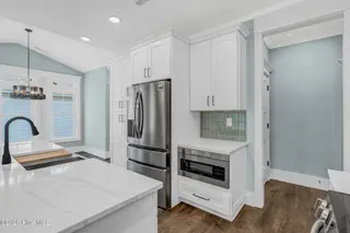 112 NE 27th Street, Oak Island, NC 28465 – photo 13