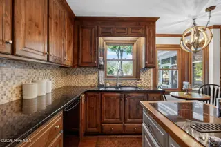 4535 Country Club Drive N, Wilson, NC 27896 – photo 20: 20-web-or-mls-4535-country-club-dr-alexa