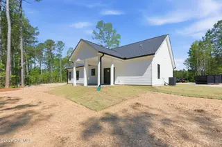 106 Palm Circle, Havelock, NC 28532 – photo 8: 30-web-or-mls-DSC_4202