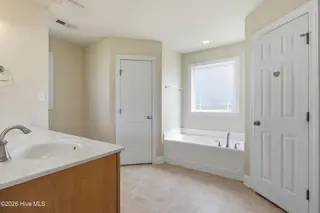 209 Hawks Bluff Drive, New Bern, NC 28560 – photo 16: 209 Hawks Bluff Drive