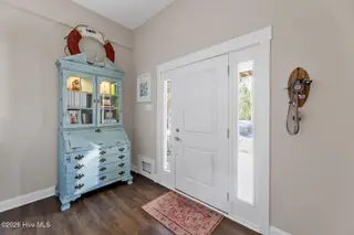 310 Oceanaire Lane, Surf City, NC 28445 – photo 4: 006_310_oceanaire_lane-6_518