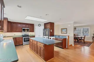 255 Lake Dornoch Drive, Pinehurst, NC 28374 – photo 21: Kitchen (1)