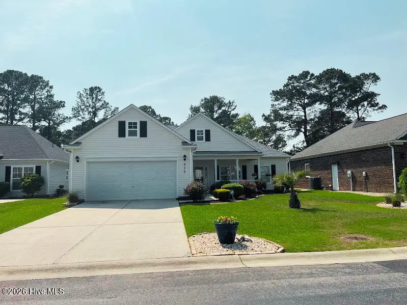 679 Meadowbrook Lane NW, Calabash, NC 28467 – photo 1 of 1: Front