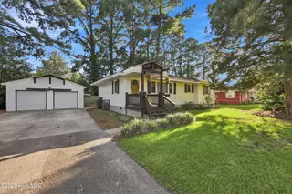 108 Farm Drive, Elizabeth City, NC 27909 – photo 1: 4_005_39a_5810