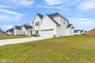 2022 Tarpon Trail, New Bern, NC 28562 – photo 4: 6G8A2275