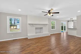 3504 Taylor Street, New Bern, NC 28560 — 4-bedroom home in Pinecrest, New Bern, NC, photo 12 of 28: Family Room 2