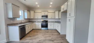 2018 Bluewater Boulevard, New Bern, NC 28562 – photo 10: 20250828_095107