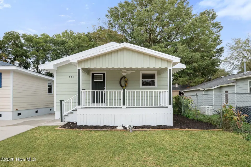 619 S 9th Street, Wilmington, NC 28401 – photo 1 of 30: 1-web-or-mls-DSC_5184