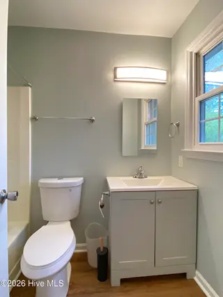 234 Cedar Creek Drive, Jacksonville, NC 28540 – photo 6: 8 bathroom primary 234 Cedar Creek Dr Ja