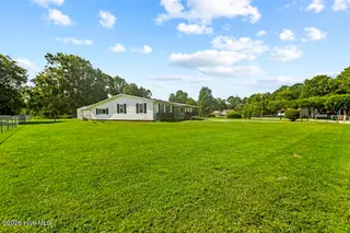 2828 Easy Street, Newport, NC 28570 – photo 5: Side