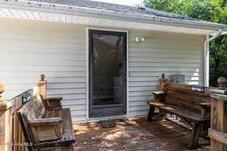 122 Purdie Drive, Emerald Isle, NC 28594 — 3-bedroom home in Oakland Hills, Emerald Isle, NC, photo 17 of 22: Ocean Moon Cottage 024