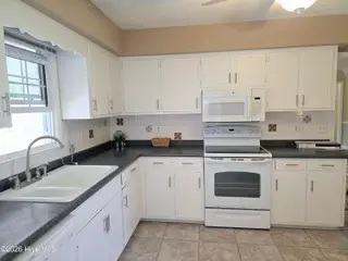709 Plantation Drive, New Bern, NC 28562 – photo 3: 20260126_105859~2