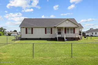 7032 Kingswood Circle, Stantonsburg, NC 27883 – photo 6: 05-7032 Kingswood Cir-5