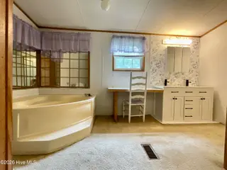 1225 Lynchs Corner Road, Elizabeth City, NC 27909 – photo 24: Primary bath