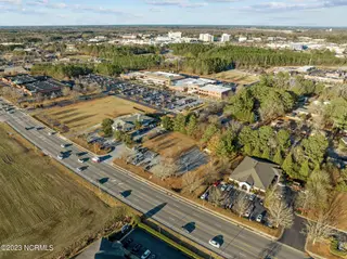 1840 W Arlington Boulevard 2c, Greenville, NC 27834 – photo 7: 7-web-or-mls-DJI_0699