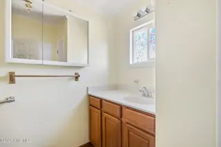 146 Ryder Cup Boulevard, Pinebluff, NC 28373 — 3-bedroom manufactured home in Oakwood Hill, Pinebluff, NC, photo 19 of 43