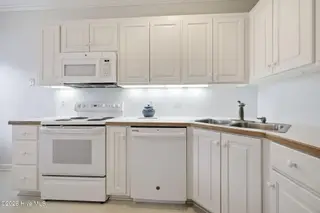 407 Willows Court, Washington, NC 27889 — 3-bedroom condo in The Willows, Washington, NC, photo 18 of 44: 27-web-or-mls-IMG_0038