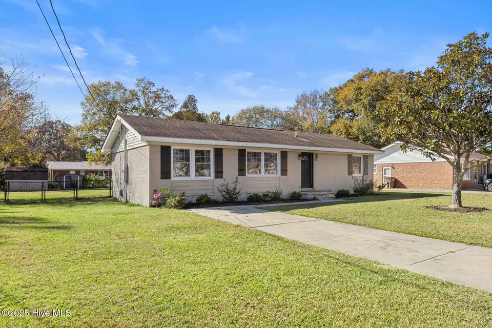 118 Sheffield Road, Jacksonville, NC 28546 – photo 1 of 24: sheffield-1