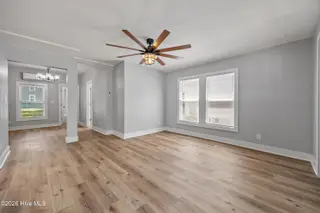 723 N Market Street, Washington, NC 27889 – photo 21: 725 living