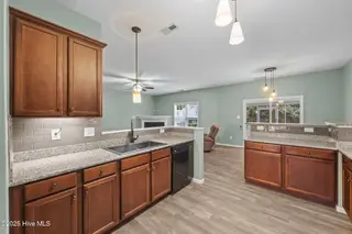 3204 Drew Avenue, New Bern, NC 28562 – photo 9: 9-web-or-mls-0C0A2107