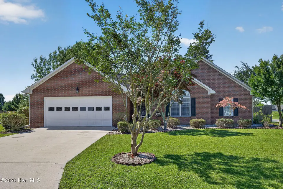 2800 White Road, Wilmington, NC 28411 – photo 1 of 37