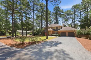 3 Montclair Lane, Pinehurst, NC 28374 – photo 3: 3-web-or-mls-IMG_9520