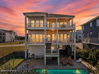 381 E Fourth Street, Ocean Isle Beach, NC 28469 – photo 5: 381 E Fourth Street