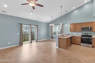 182 Lincoln Place Circle, Leland, NC 28451 – photo 14: 10_182 lincoln pl cir-000010