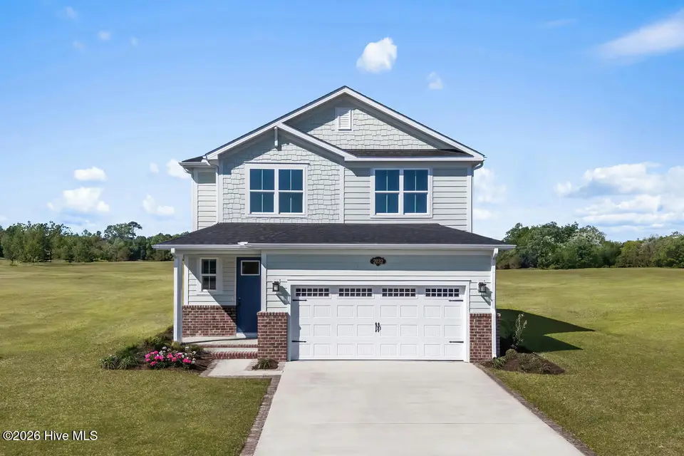 7096 Mcfarland Drive NE, Leland, NC 28451 — 4-bedroom home in East Lake, Leland, NC, photo 1 of 36