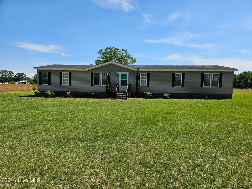 159 Batchelor Farm Lane, Kenansville, NC 28349 — 4-bedroom manufactured home, Kenansville, NC, photo 1 of 18
