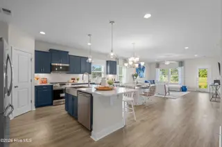 136a Arnette Drive SW 17a, Ocean Isle Beach, NC 28469 – photo 7: Kitchen-dining