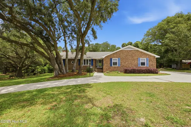 233 High Tide Drive, Wilmington, NC 28411