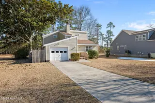 1208 Caracara Drive, New Bern, NC 28560 – photo 3: 4-web-or-mls-DSC_9144