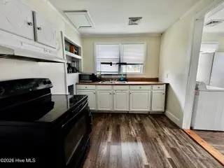 616 Cardwell Street, Elizabeth City, NC 27909 – photo 2: Kitchen