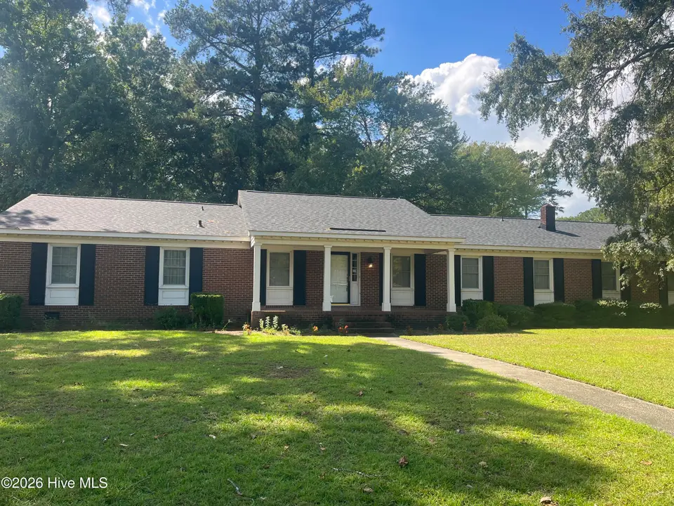 100 Churchside Drive, Greenville, NC 27858 – photo 1 of 13: IMG_0865