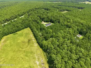 390 Old Winberry Road, Newport, NC 28570 – photo 11: 9-web-or-mls-DJI_20260729121640_0346_D_e