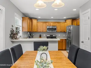 907 Stagecoach Drive, Jacksonville, NC 28546 – photo 20: 025a6805
