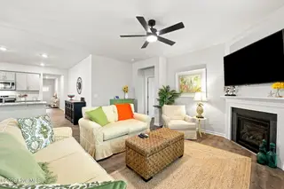 2013 Montford Drive, New Bern, NC 28562 – photo 3: 32-web-or-mls-DSC_8601_edit