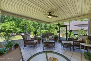 110 Creekview Road, New Bern, NC 28562 – photo 5: 05-web-or-mls-DSC_7136