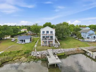 103 Waterfront Avenue, Newport, NC 28570 – photo 13: Upper