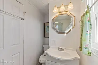 202 Glenn Street, Atlantic Beach, NC 28512 – photo 16: Full Bath