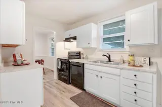 200 Banks Avenue, Goldsboro, NC 27534 — 3-bedroom home in Jefferson Park, Goldsboro, NC, photo 12 of 29: 18-200 Banks Ave-18