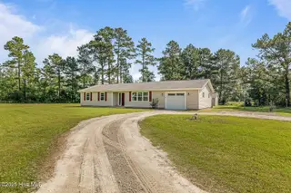 366 Grants Creek Road, Jacksonville, NC 28546 – photo 2: 2