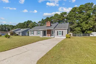 2007 Hunters Ridge Drive, Midway Park, NC 28544 – photo 4: 4